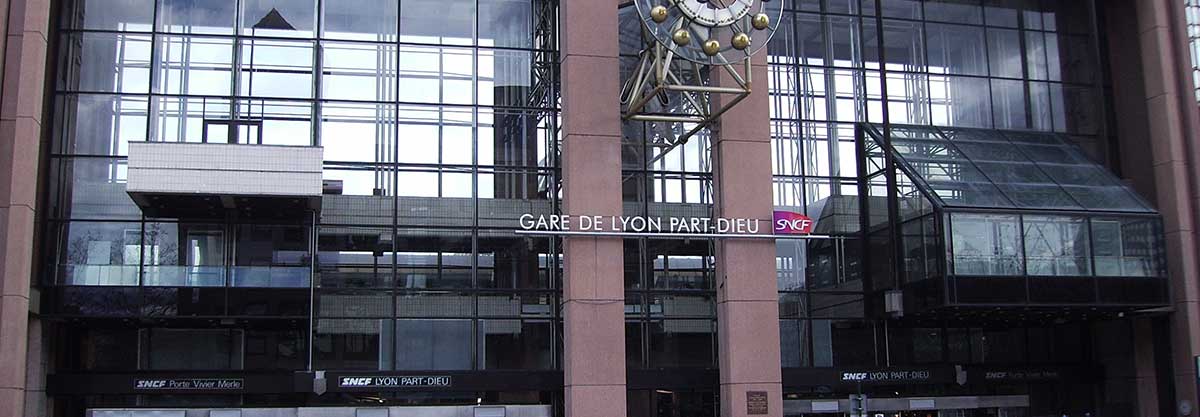 transfert vtc taxi gare lyon